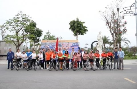 CLB xe đạp Thép Việt – Sing: Một sân chơi “gây nghiện”